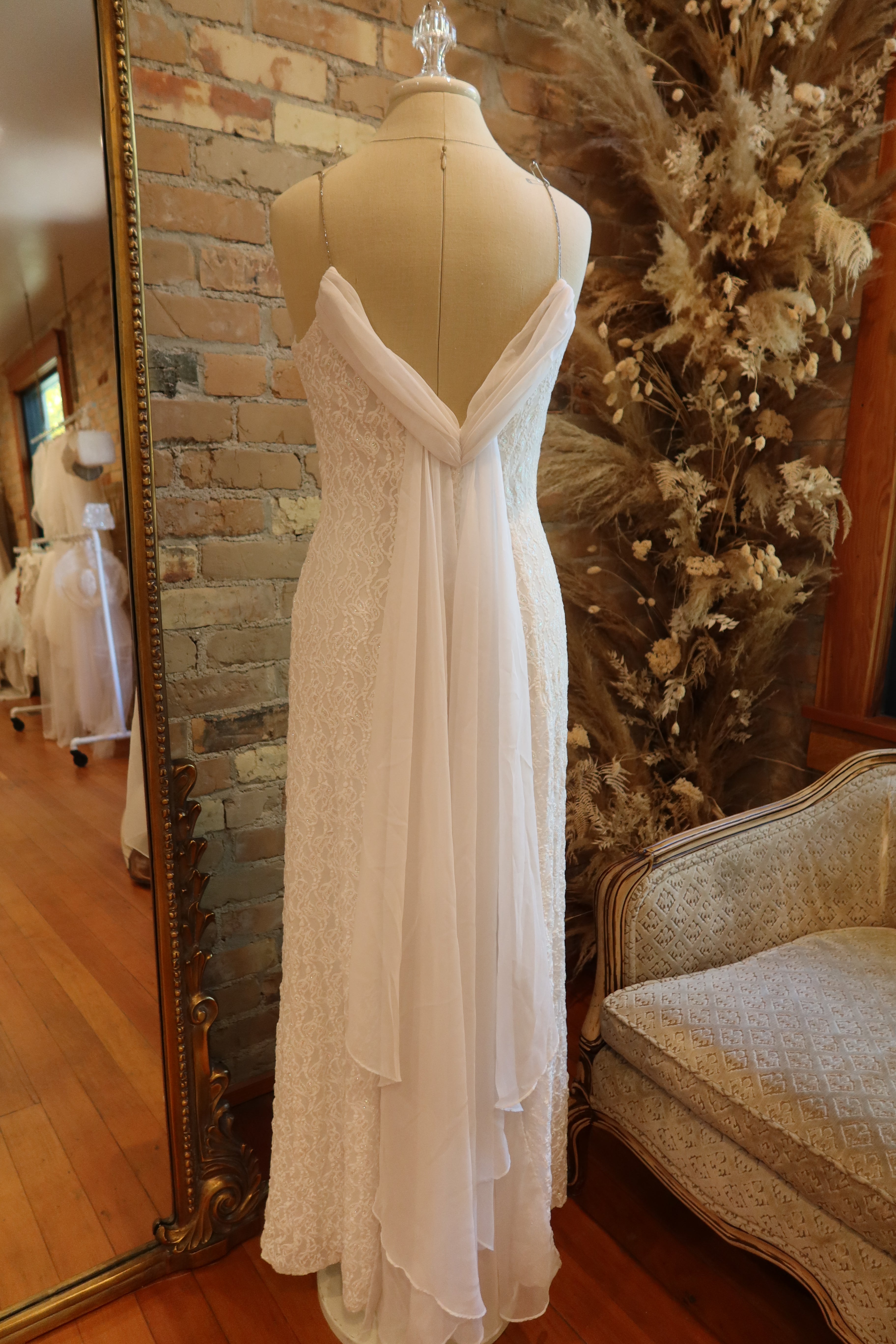 90s Glitter White Lace Gown