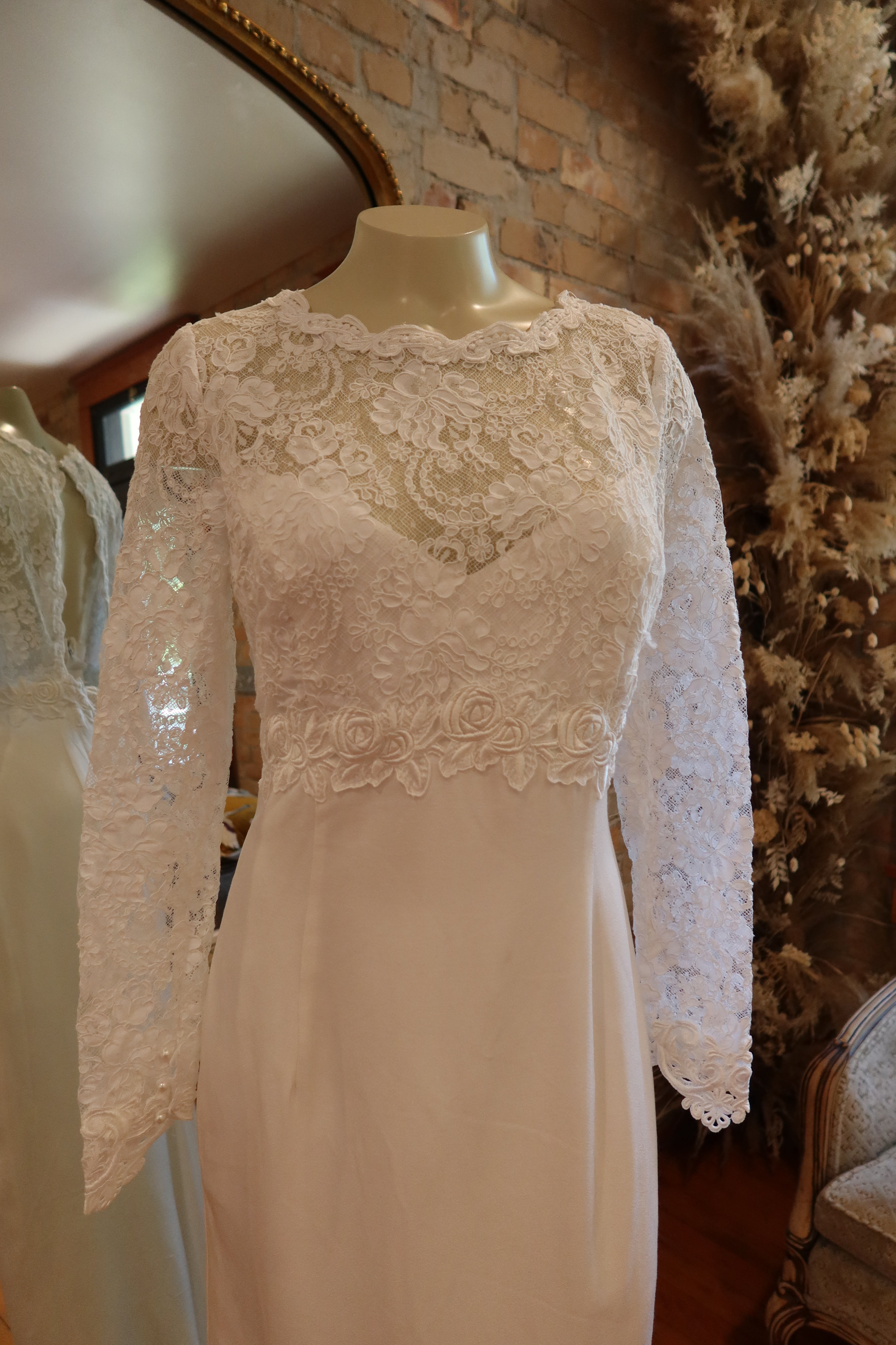 1990s Jessica McClintock White Lace Column Dress Lovers Bridal 1990s Jessica McClintock White Lace Column Dress Lovers Bridal