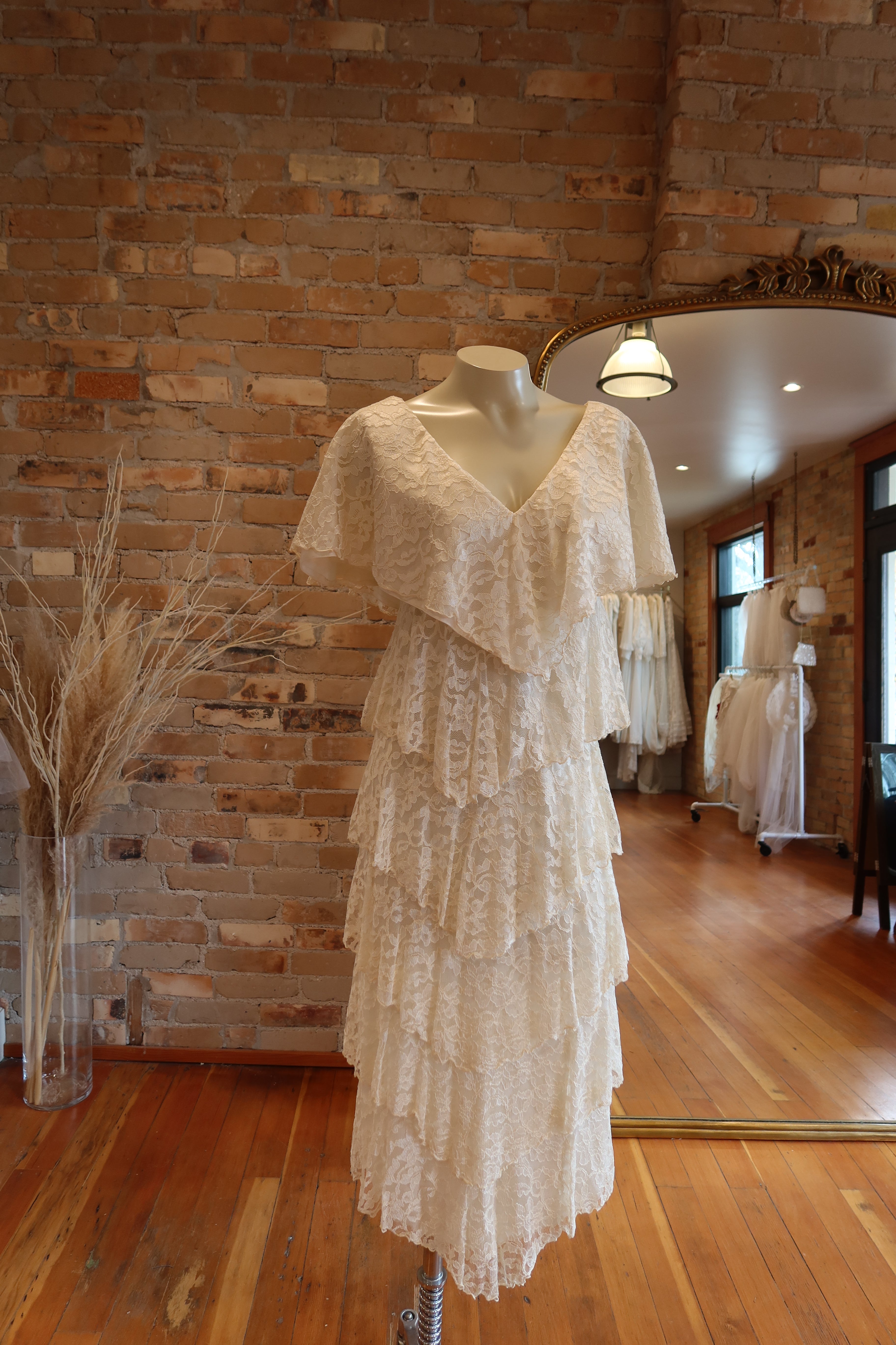 1980s Ruffled Ivory Lace Dress