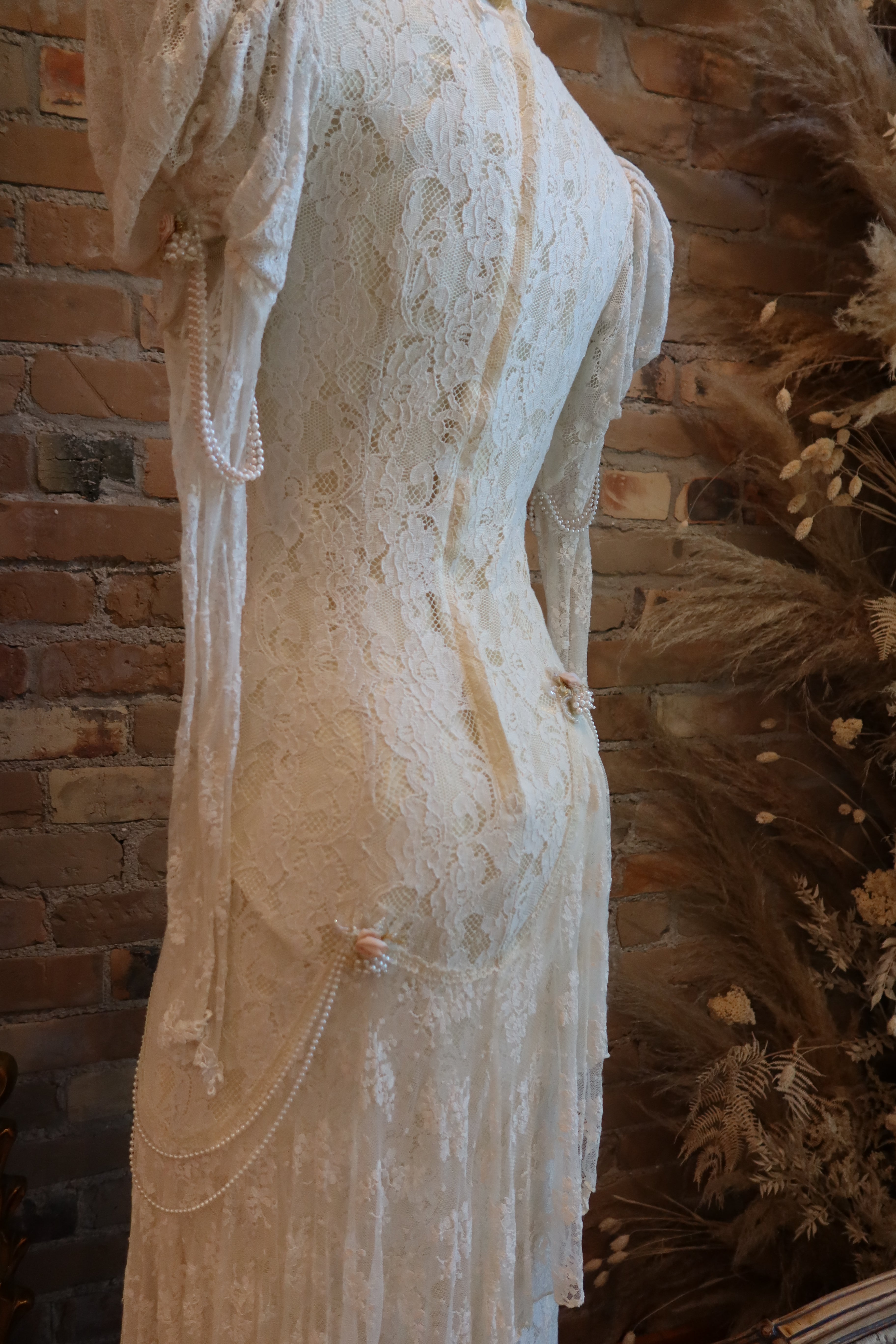 1980s Tea Time Rose Gown